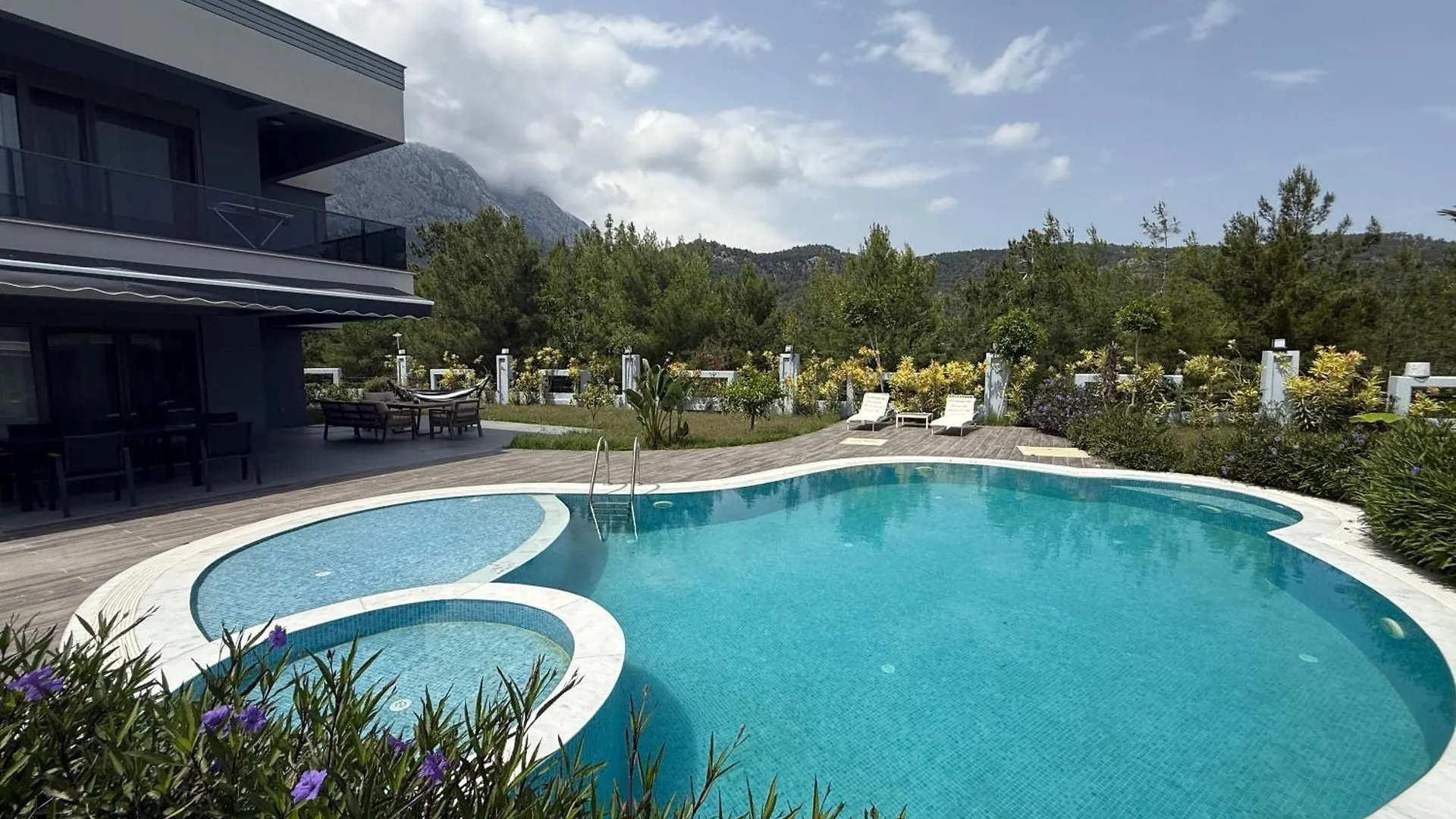 Canyon Villa Goeynuek Kemer Antalya With Pool